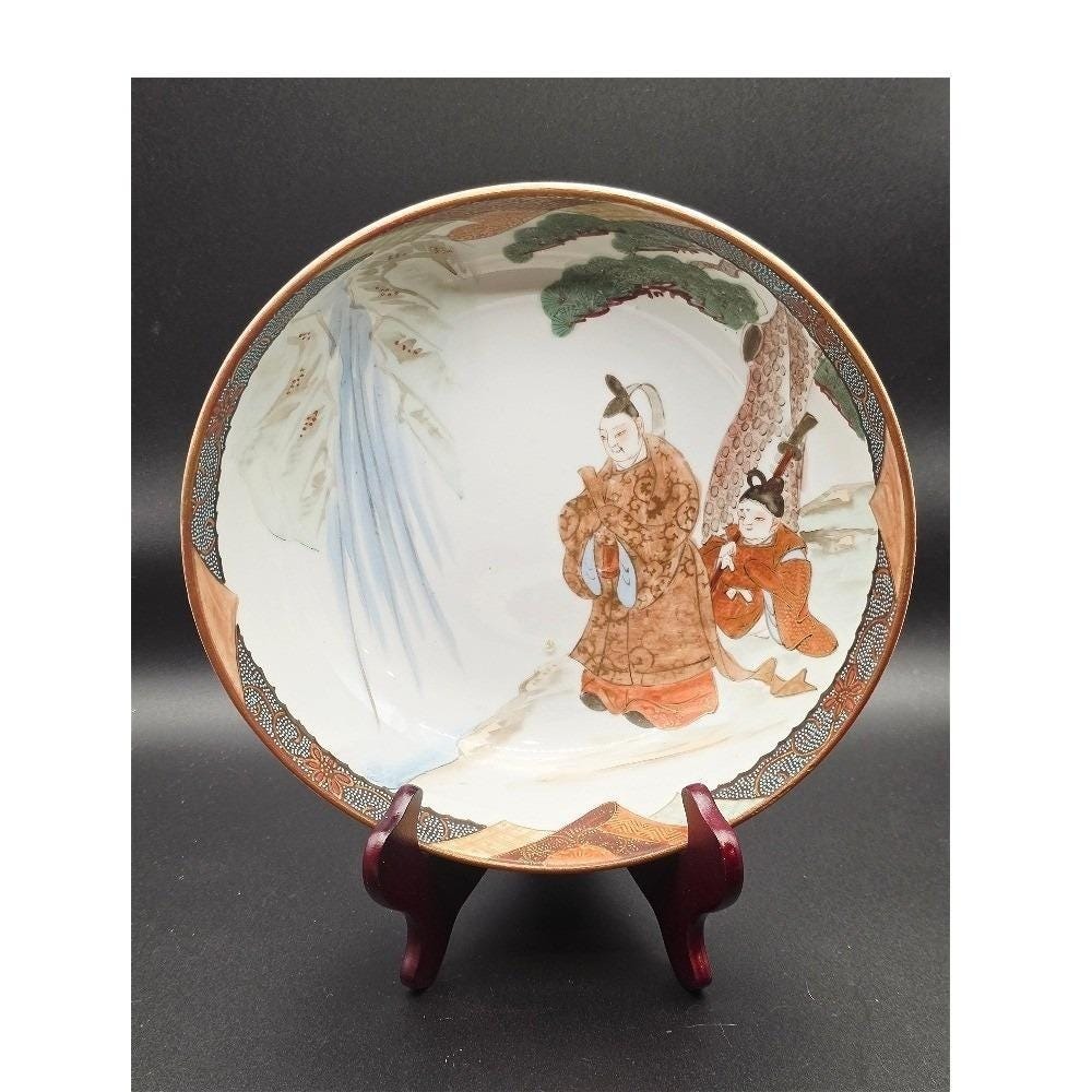 Vintage Japanese Kutani Decorative Bowl, Hand-painted Asian Decor, Table Art 9"‎